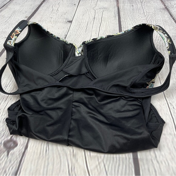 MIRACLESUIT Moondancer Seraphina one piece swimsuit NWOT, size 14 - Picture 8 of 15